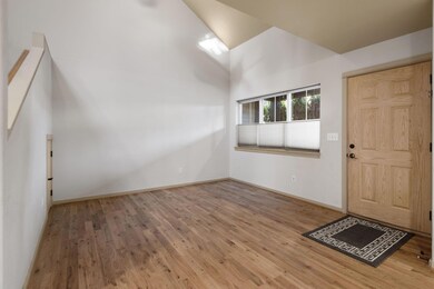1945 NW Monterey Pines Dr unit 4, Bend, OR 97701 - photo 5