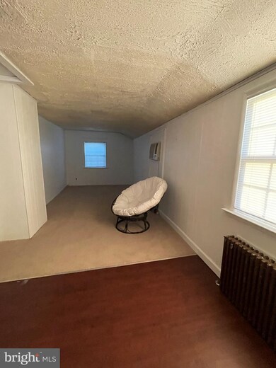 1643 Pennington Rd unit 2ND FLOOR, Ewing, NJ 08618 - photo 2