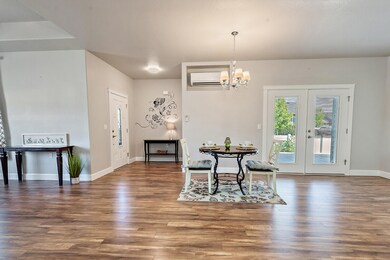 6-Great Room