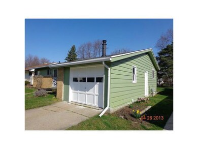 3310 Pickwick Place, Lansing, MI 48917 - photo 2