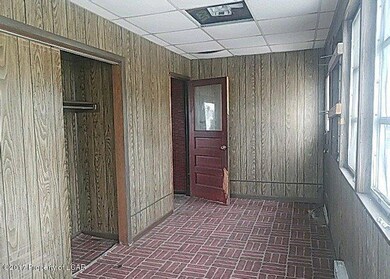 594 Freemont Ct, Hazleton, PA 18201 - photo 7