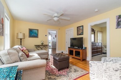 17 Worsted St, Franklin, MA 02038 - photo 7