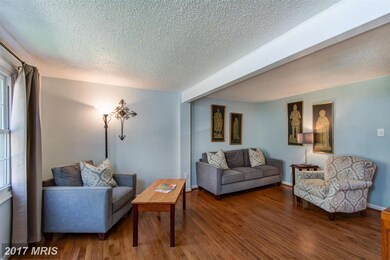 8660 Bent Arrow Ct, Springfield, VA 22153 - photo 3