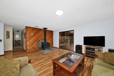 60877 Granite Dr, Bend, OR 97702 - photo 4