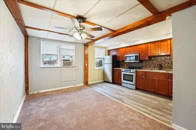 1133 Glen Avon Rd, Darby, PA 19023 - photo 6