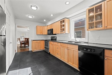 603 E 62nd St, Kansas City, MO 64110 - photo 3