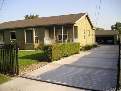 Front of 1 bedroom
