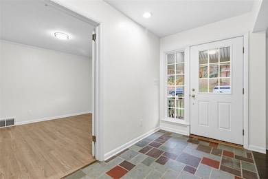 2610 Cedarvue Dr, Pittsburgh, PA 15241 - photo 5