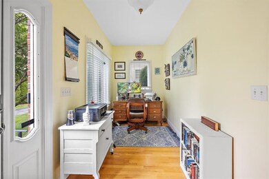 131 Fruit Hill Ave unit 12, North Providence, RI 02911 - photo 3