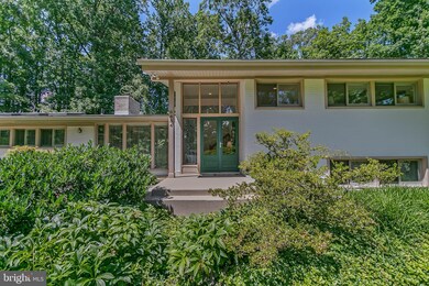 6434 Lily Dhu Ln, Falls Church, VA 22044 - photo 3