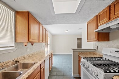 10126 Whitebrook Dr, Houston, TX 77038 - photo 3