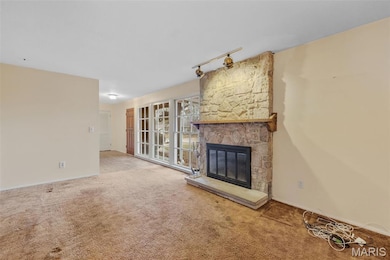 807 Garonne Dr, Ballwin, MO 63021 - photo 5