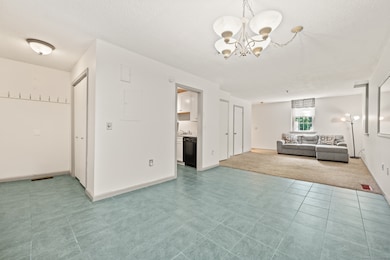 1 Russell St unit 11, Middletown, CT 06457 - photo 5