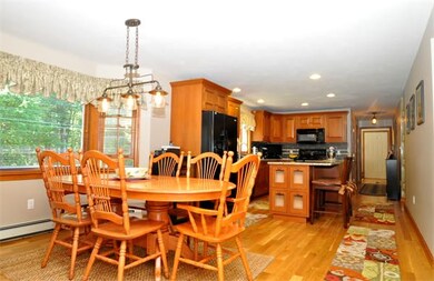 17 Magnolia Dr, Rockland, MA 02370 - photo 4