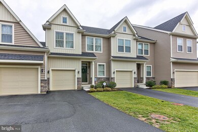 125 Sparrow Ridge Ct, Kennett Square, PA 19348 - photo 2