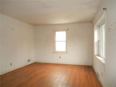 2839 Elm Ct, Allentown, PA 18103 - photo 7