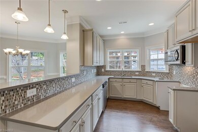 Still time to choose your own cabinets, countertops and backsplash!