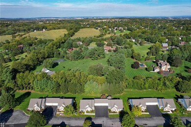 4923 Steeplechase Dr unit 30B, Macungie, PA 18062 - photo 2