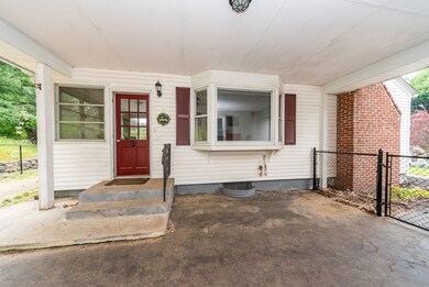 10 Pine Grove Cir, Uxbridge, MA 01569 - photo 4