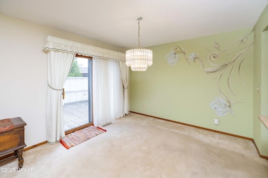 4606 Belmont Rd, Grand Forks, ND 58201 - photo 6