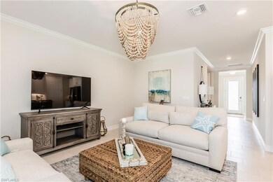 267 Tamarindo Ln, Naples, FL 34114 - photo 4