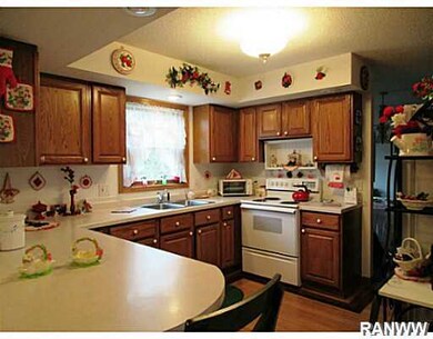 1315 16th Ave E, Menomonie, WI 54751 - photo 7