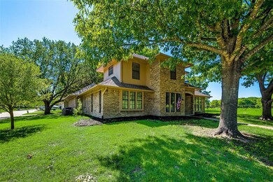 2401 Pebble Beach Dr, Ennis, TX 75119 - photo 3