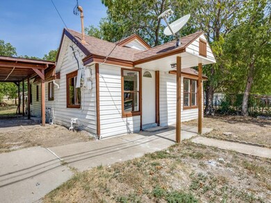 403 Elmo St, Cleburne, TX 76031 - photo 3