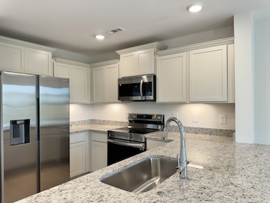 225 Republic St, Shelbyville, TN 37160 - photo 3