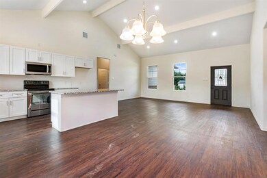 2612 Dove Trail, Granbury, TX 76048 - photo 4