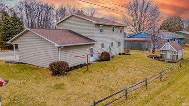 1916 Mckibben St, Wabash, IN 46992 - photo 3