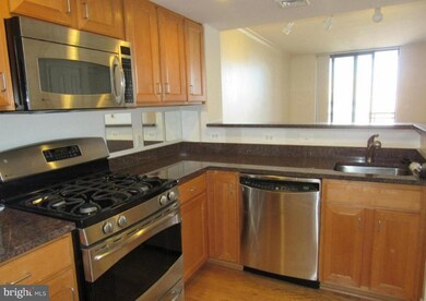414 Water St unit 1611, Baltimore, MD 21202 - photo 4