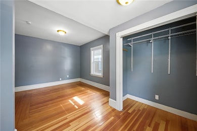 168 Rutherglen Ave, Providence, RI 02907 - photo 6