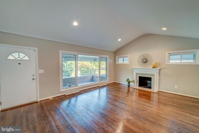 3806 The Alameda, Baltimore, MD 21218 - photo 2