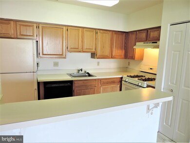 306 Gatehouse Ln unit F, Odenton, MD 21113 - photo 6