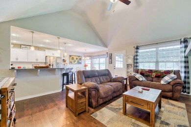 825 E Barracuda Dr, Nixa, MO 65714 - photo 3