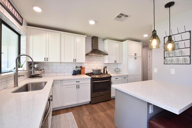 Frost Quartz Counters