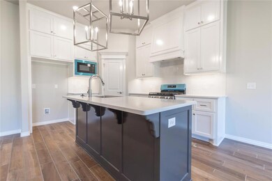 12337 SW 32nd St, Yukon, OK 73099 - photo 4