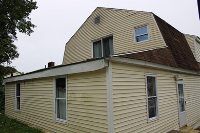 52 W Kenneth St, Lawrence, MA 01843 - photo 5
