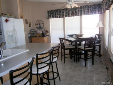 KITCHEN DINING