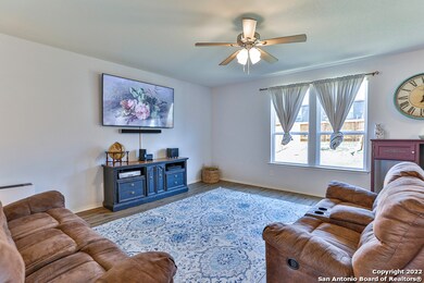 10319 McQueeney, San Antonio, TX 78252 - photo 7