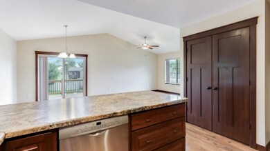2811 Swallowtail Ct, Altoona, WI 54720 - photo 6
