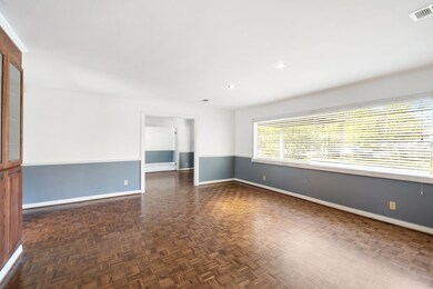 7815 Bellewood Dr, Houston, TX 77055 - photo 4