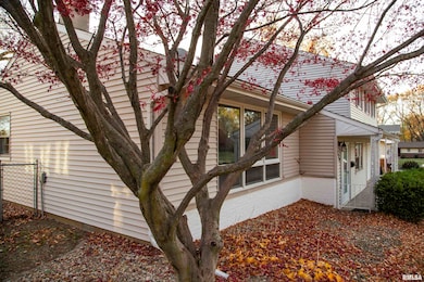 324 W Ivy Ln, Peoria, IL 61614 - photo 4