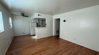 1906 Binz St unit 2, Houston, TX 77004 - photo 2