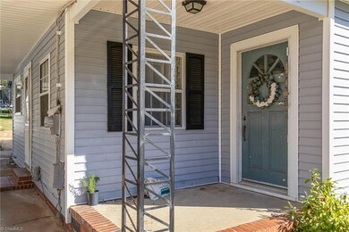 411 Greenlawn Dr, Asheboro, NC 27203 - photo 3