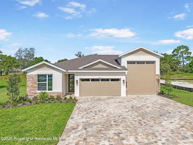 9021 Players Dr, Weeki Wachee, FL 34613 - photo 2