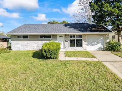 8840 Grenada Dr, Cincinnati, OH 45231 - photo 2