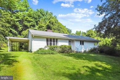 708 Pinewood Dr, Annapolis, MD 21401 - photo 4