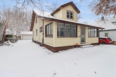 800 E Sheridan Ave, Des Moines, IA 50316 - photo 2